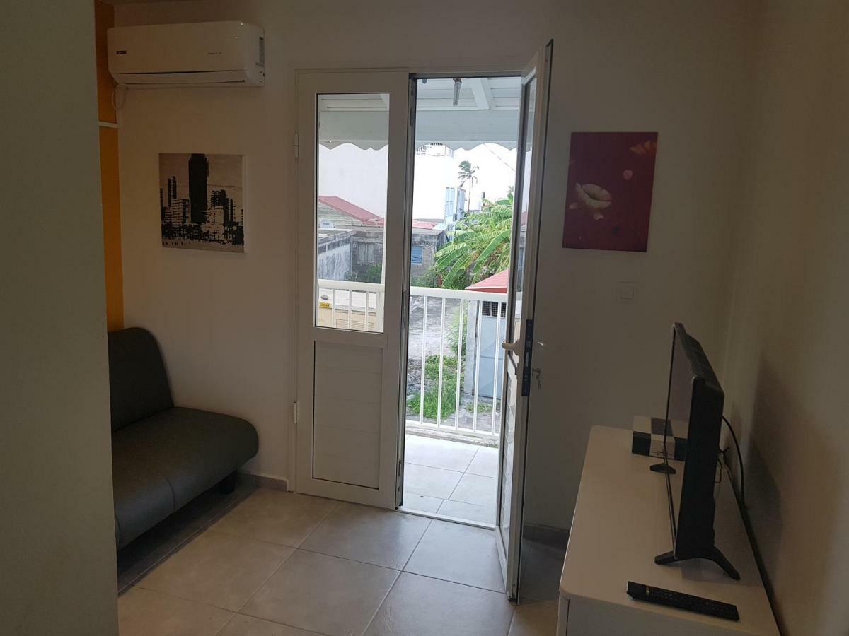Joli Appartement Avec Vue Au Moule Le Moule Eksteriør billede