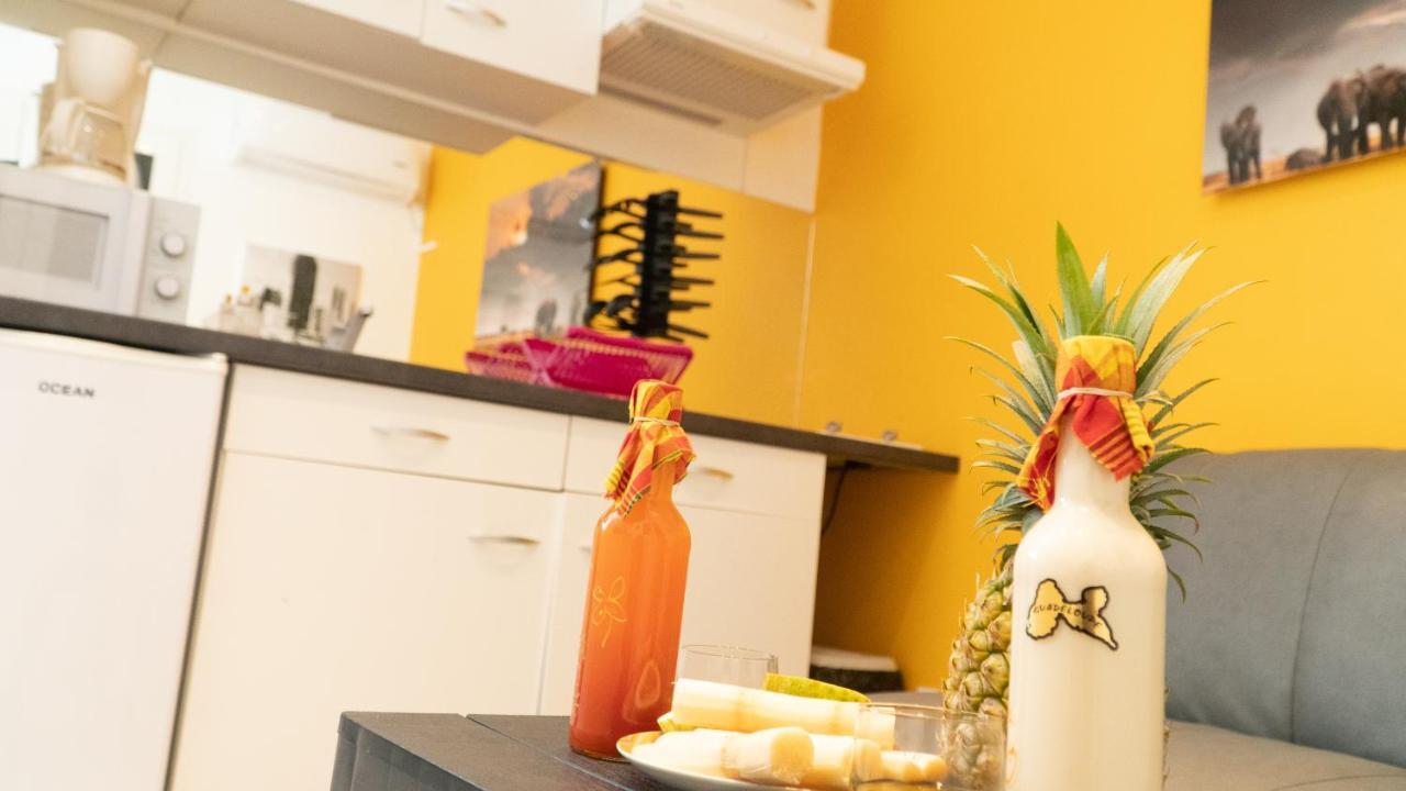 Joli Appartement Avec Vue Au Moule Le Moule Eksteriør billede