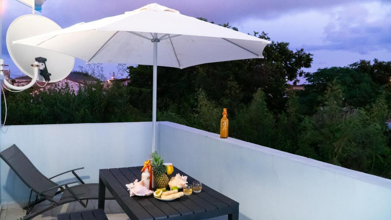 Joli Appartement Avec Vue Au Moule Le Moule Eksteriør billede